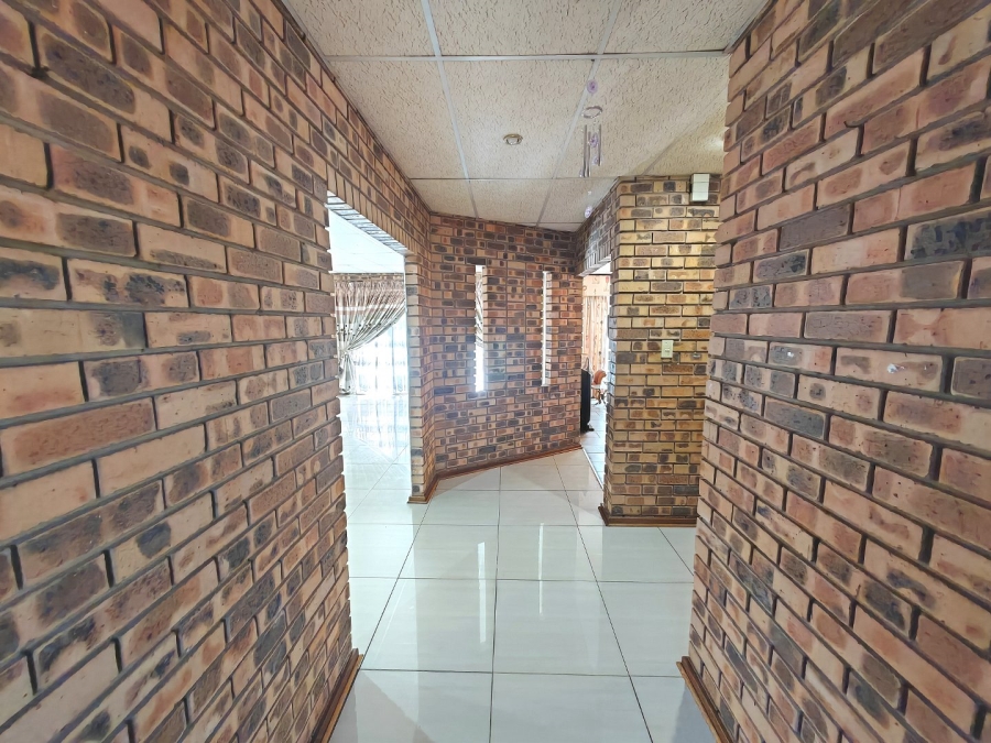 4 Bedroom Property for Sale in Universitas Ridge Free State